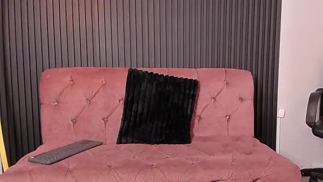 KarolWest  online show from 01.13.26