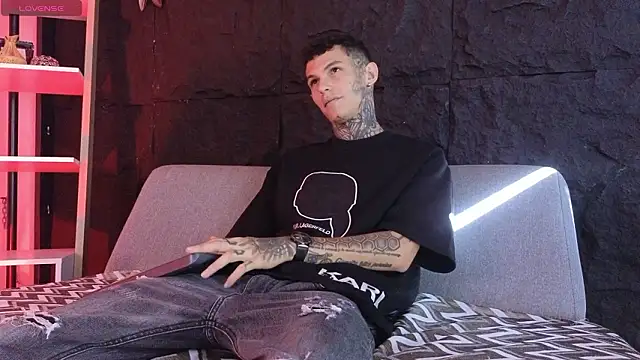 Paulo 527 online show from 02.14.26