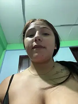 Snapshot of Emily_milk_1 chatting on 07.02.26 Emily milk 1 online show from 07.02.26