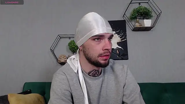 KaneHunter online show from 04.10.26