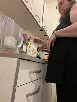 bea french curvy online show from 01.16.26