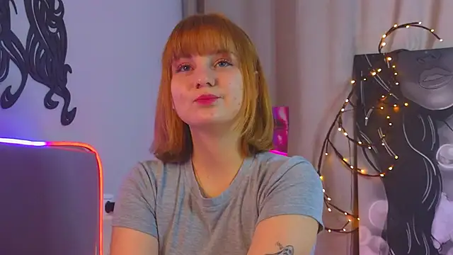 AsiaBritney online show from 11.30.25