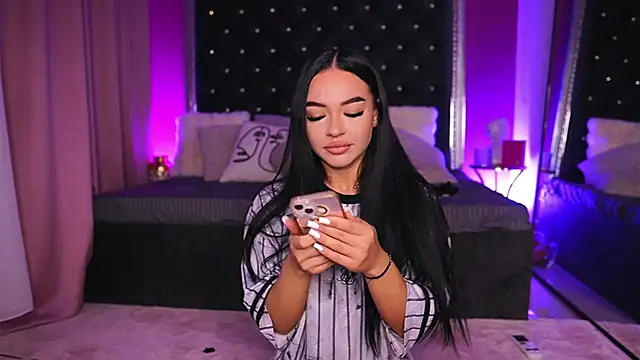 sashalorenzz online show from 01.14.26