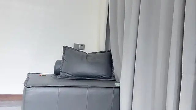 wanou33669 online show from 12.05.25