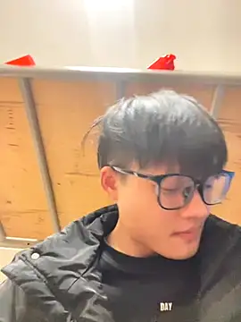 Snapshot of Colby-678 chatting on 12.01.25 Colby-678 online show from 12.01.25