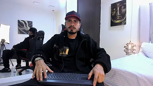 MatthewCullen online show from 04.12.26