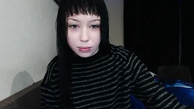 Snapshot of Lucyy666 chatting on 12.15.25 Lucyy666 online show from 12.15.25