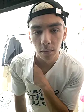 Snapshot of arturo__butera chatting on 11.30.25 arturo butera online show from 11.30.25