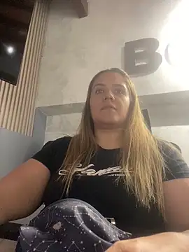 LoreinnFox online show from 04.04.26