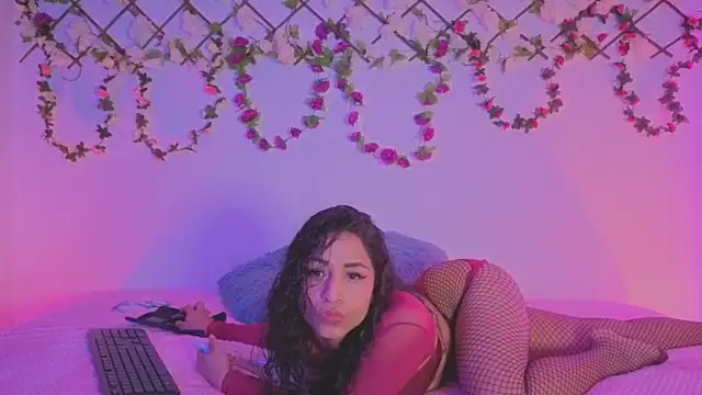 Snapshot of MarillynMorgan chatting on 11.28.25 MarillynMorgan online show from 11.28.25