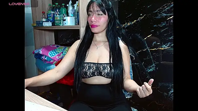 Ema hot 01 online show from 03.25.26