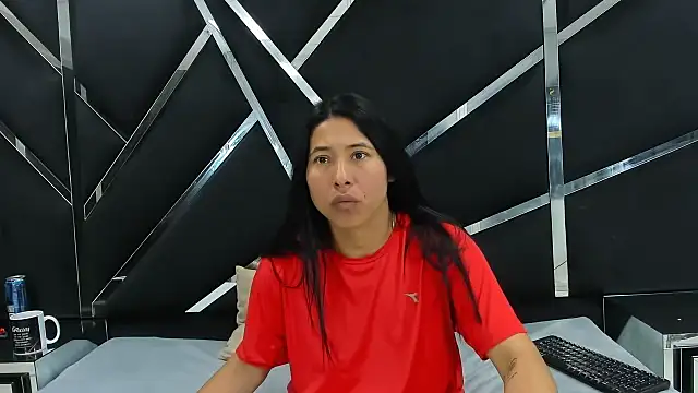 Alyssa Noah online show from 01.11.26