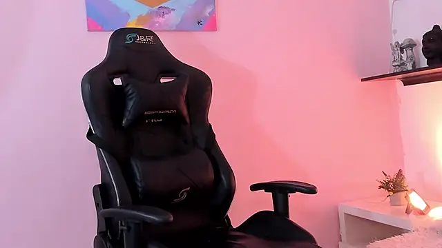 VictoriiaRose online show from 11.28.25