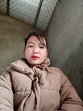 Maymayx2 online show from 11.28.25