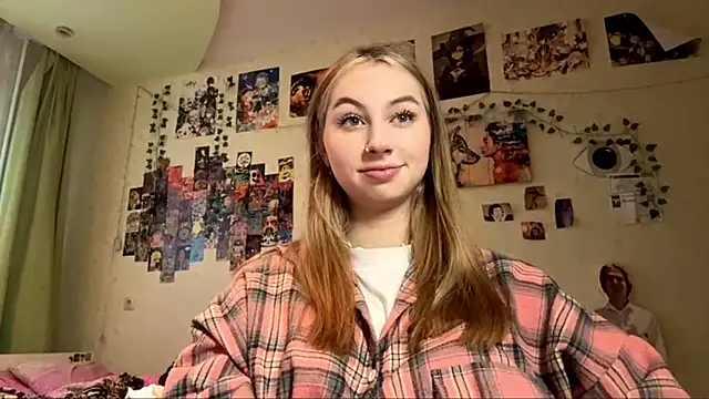 Snapshot of AmandaVyhnal chatting on 12.03.25 AmandaVyhnal online show from 12.03.25