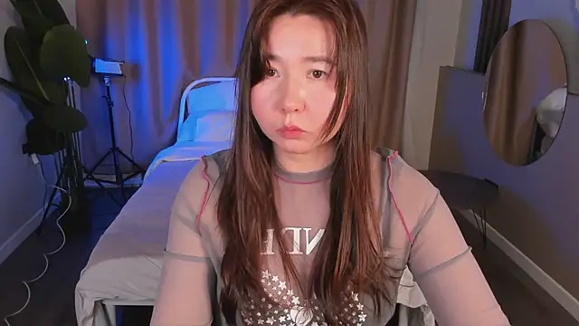 Snapshot of spicy_pie_ chatting on 11.28.25 spicy pie online show from 11.28.25