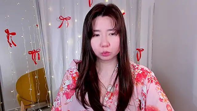 Snapshot of spicy_pie_ chatting on 12.03.25 spicy pie online show from 12.03.25