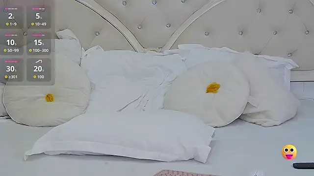 Snapshot of Devilevileyes chatting on 01.08.26 Devilevileyes online show from 01.08.26