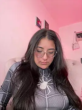 Snapshot of Dafne_se chatting on 04.27.26 Dafne se online show from 04.27.26