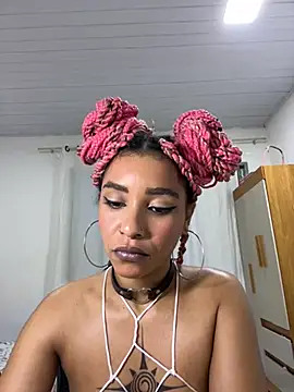 Lillith Bloom online show from 05.13.26