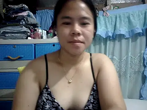 Snapshot of xxdreamgirl69 chatting on 06.05.26 xxdreamgirl69 online show from 06.05.26