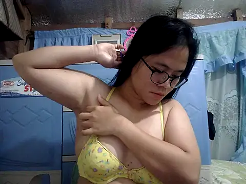 Snapshot of xxdreamgirl69 chatting on 06.20.26 xxdreamgirl69 online show from 06.20.26