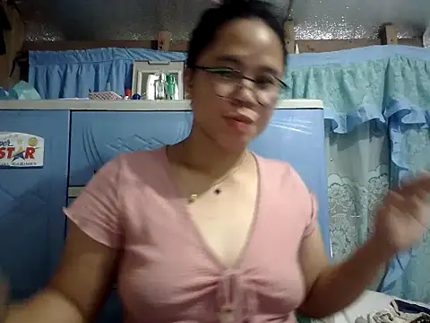 Snapshot of xxdreamgirl69 chatting on 06.25.26 xxdreamgirl69 online show from 06.25.26