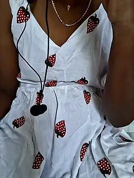 Snapshot of Tamil_Laksh chatting on 01.12.26 Tamil Laksh online show from 01.12.26