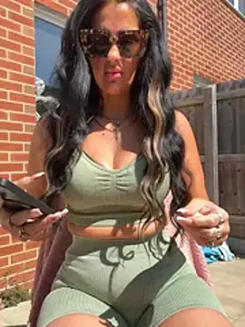 Lolaxox  online show from 04.24.26