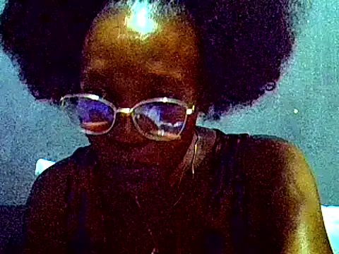 PreettyTee online show from 04.12.26