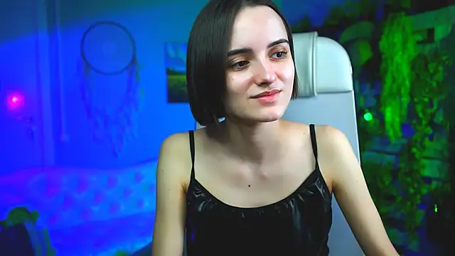 KateWillows online show from 03.23.26