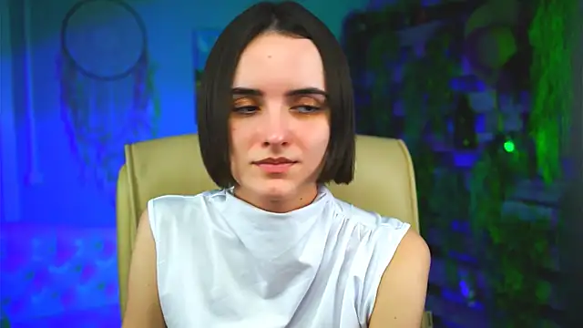 KateWillows online show from 04.03.26