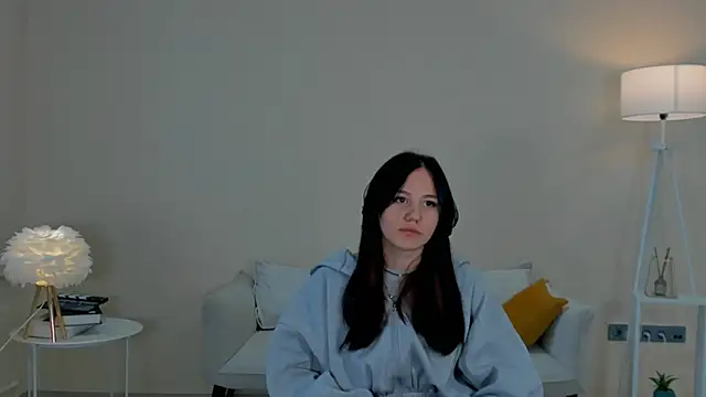 Snapshot of MyrtieSerisky chatting on 12.01.25 MyrtieSerisky online show from 12.01.25