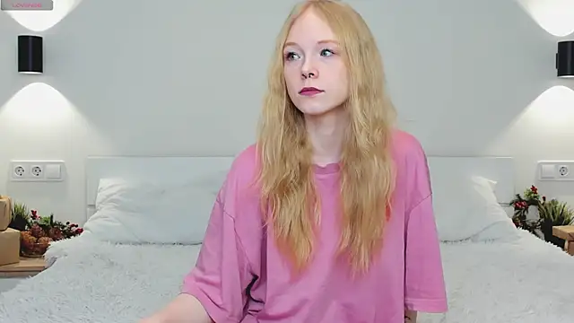 Snapshot of GhisllaineWestler chatting on 01.19.26 GhisllaineWestler online show from 01.19.26