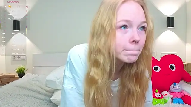 Snapshot of GhisllaineWestler chatting on 02.14.26 GhisllaineWestler online show from 02.14.26