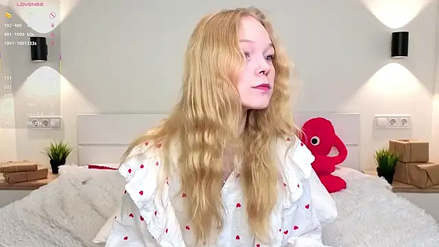 Snapshot of GhisllaineWestler chatting on 02.17.26 GhisllaineWestler online show from 02.17.26