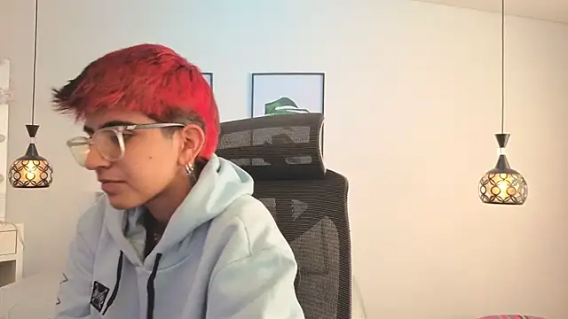 Snapshot of valeryevansvg chatting on 11.29.25 valeryevansvg online show from 11.29.25