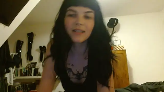 Snapshot of alinavampira_ chatting on 05.30.26 alinavampira online show from 05.30.26