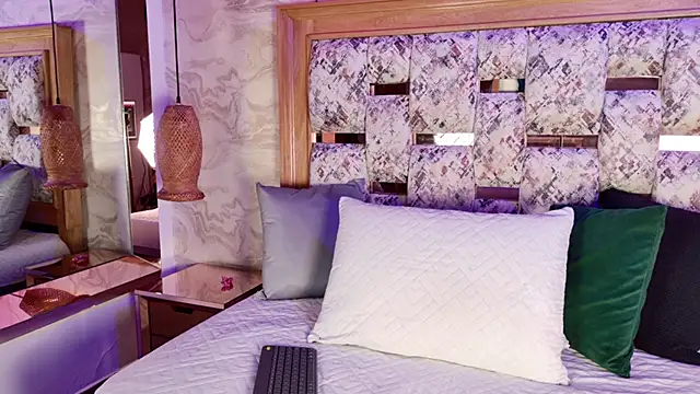 emily dempsey online show from 02.12.26