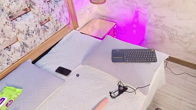 emily dempsey online show from 07.28.26