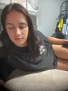 larysinha online show from 04.13.26