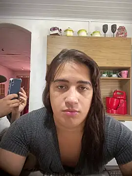 larysinha online show from 04.25.26