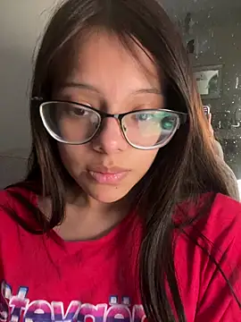 Snapshot of omifresita chatting on 07.17.26 omifresita online show from 07.17.26
