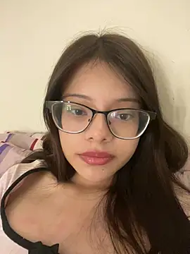 Snapshot of omifresita chatting on 07.18.26 omifresita online show from 07.18.26