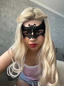 s4rah online show from 03.18.26