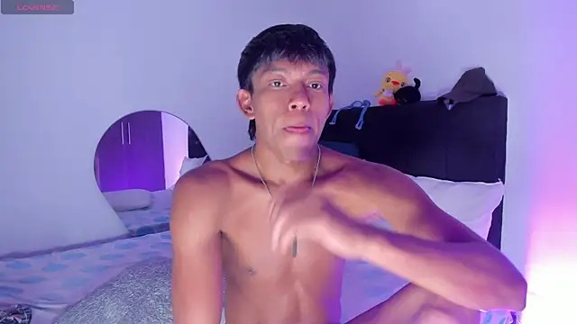 santinaughty online show from 04.06.26