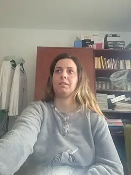 Sareyxon online show from 12.18.25