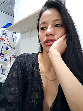 Snapshot of sofii_stormii chatting on 12.18.25 sofii stormii online show from 12.18.25