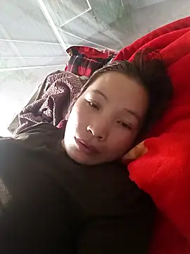 Evelyn-n online show from 12.17.25