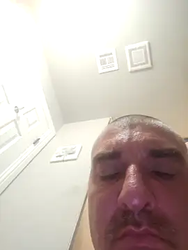 Snapshot of kockkloud chatting on 11.30.25 kockkloud online show from 11.30.25